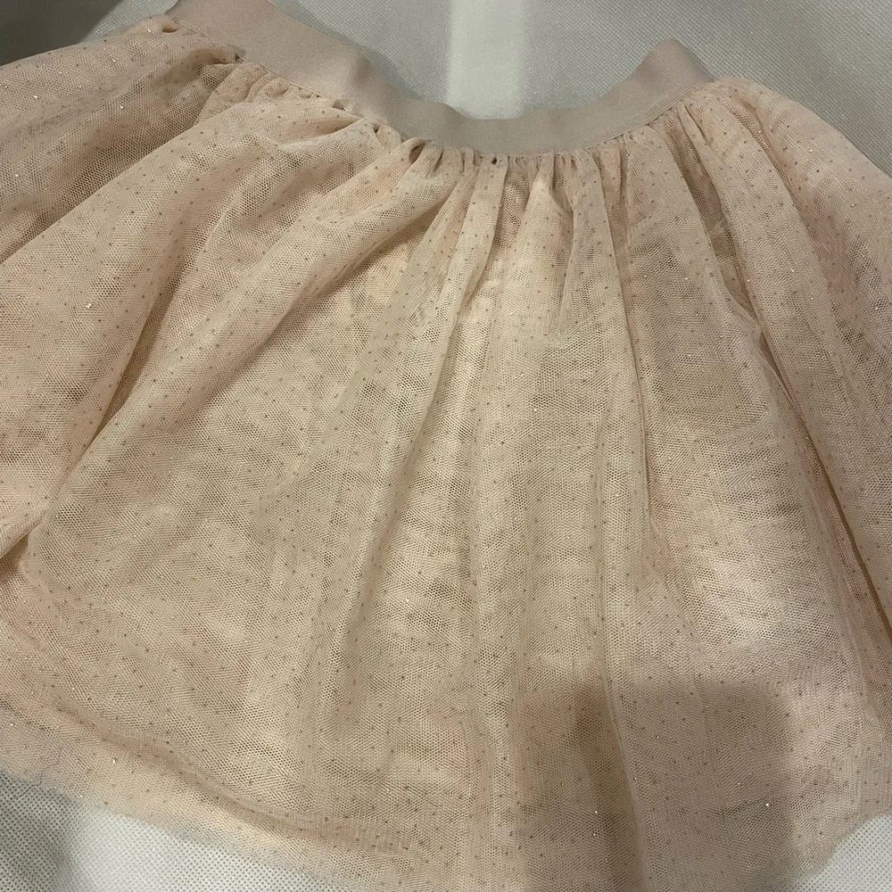 Beautiful pink tulle glitter gold specks M-8